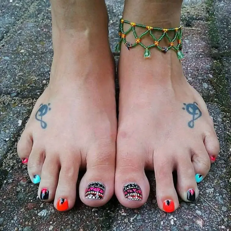 30 Magnificent Toe Nail Designs for Your Ideal Look (2023 Update