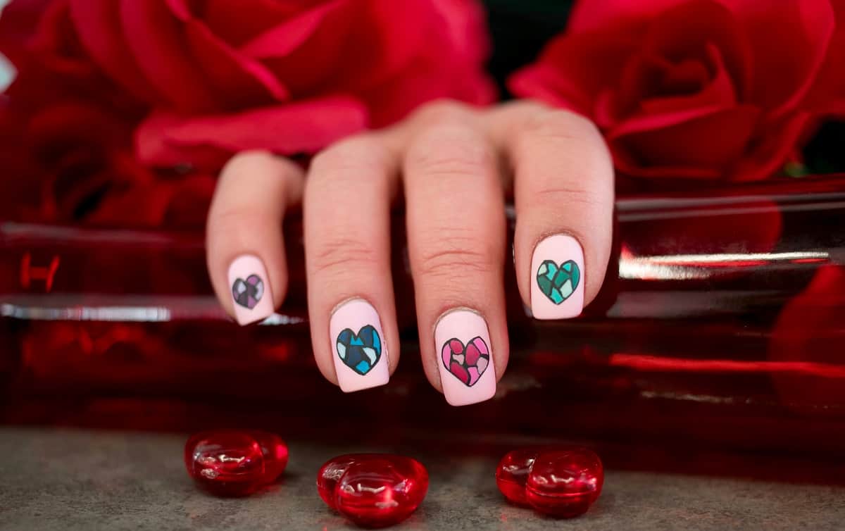 25 Valentine's Day nail art ideas we're crushing on (that you can recreate  at home)