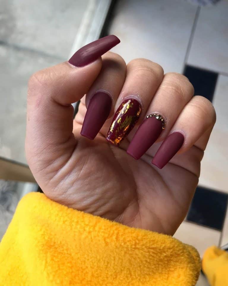 40+ Unique Burgundy Nail Design Ideas (Square & Coffin, Oval & Almond) - Tattooed Martha